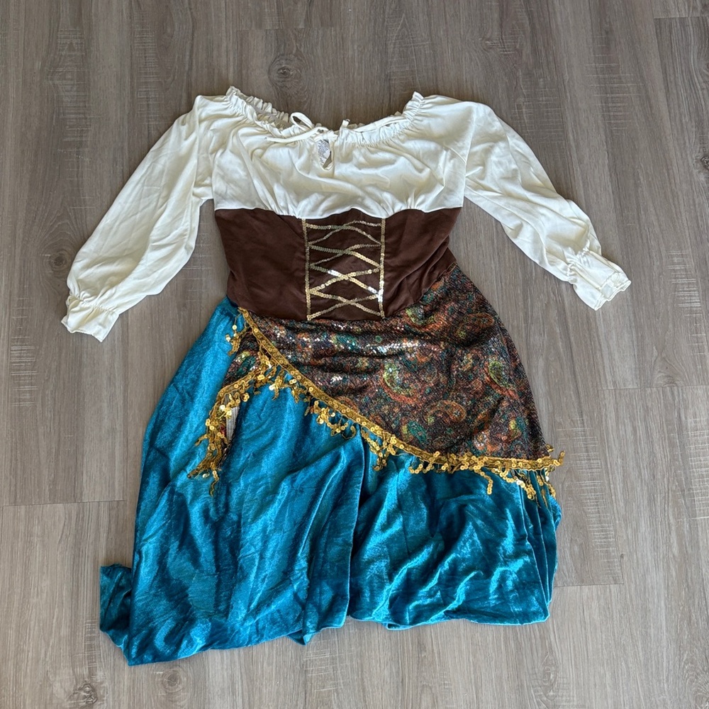 Spirit Halloween Cream Renaissance Dress